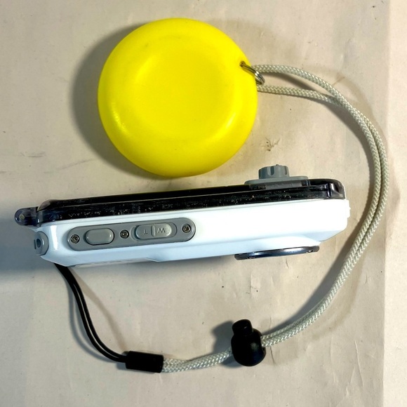 Sony Cybershot Sports Pack SPK-THA 3m Underwater 
Water Resistant Camera Case - Picture 3 of 8